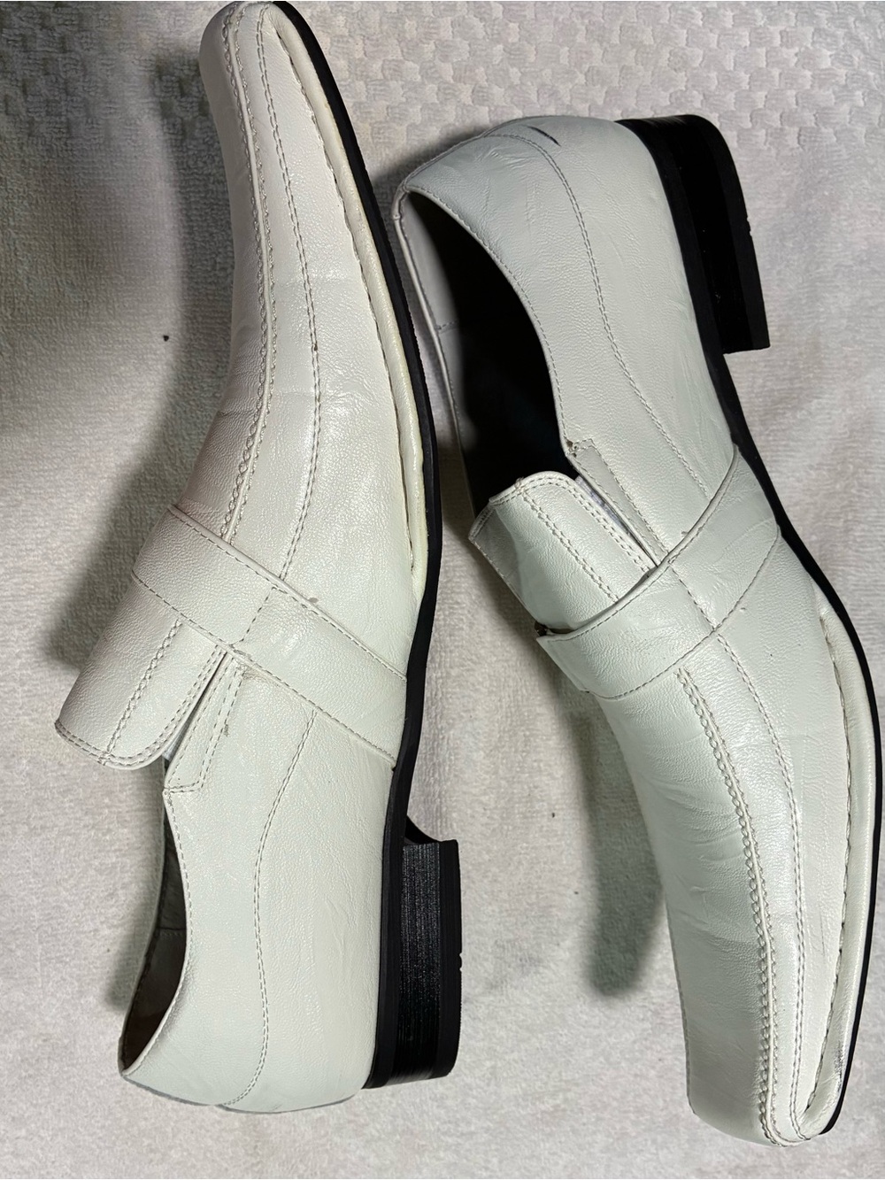 Delli Aldo Felipe Men's White Leather Slip-On Loafers with Silver Buckle Accent - Picture 9 of 13